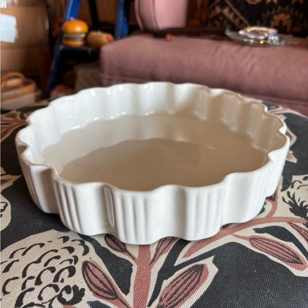 Vintage California Pottery scalloped pie tart dish